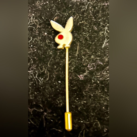 PLAYBOY 18K gold plated and Red eye Bunny Pin. Vintage Classic - Picture 3 of 5